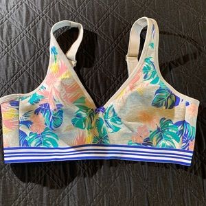 Cacique bra with tropical print